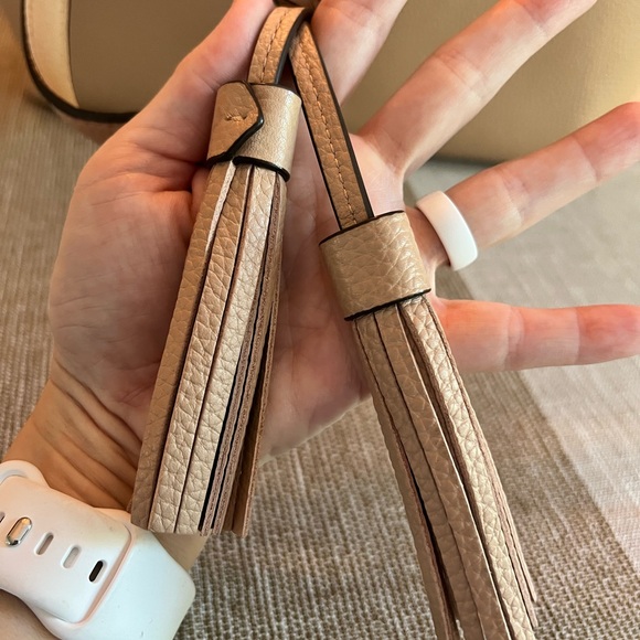 Tory Burch McGraw Leather Tote Beige Tan Shoulder Bag + Dust Bag - Picture 9 of 9